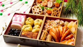 おせち料理はいつ食べる？地域や風習で異なるタイミングと理由を解説 