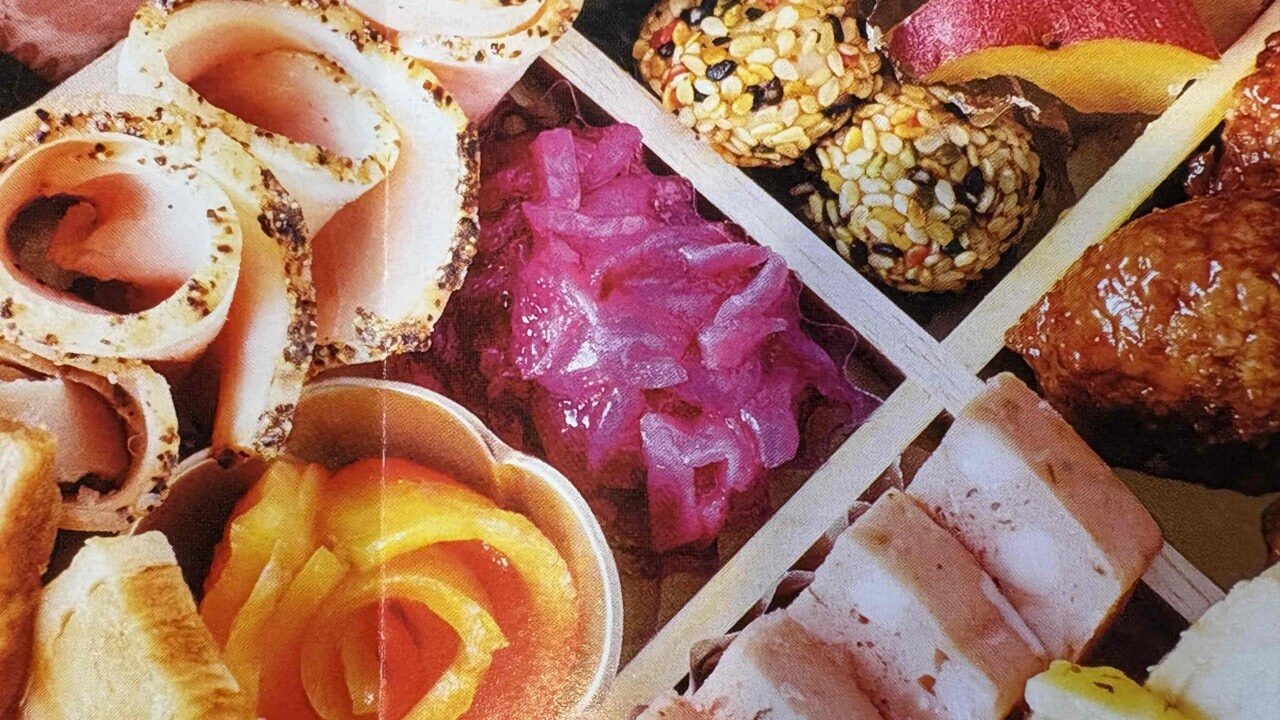 ジャパネットおせちの新登場のレッドキャベツのラペ。