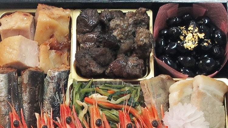 新玉の息吹の豚タン炭火焼。