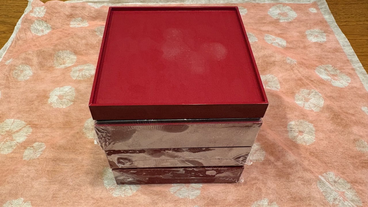 ベルーナ結おせちの届いた状態。