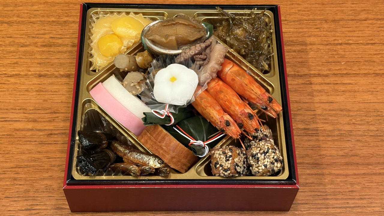 ベルーナおせち結の一の重。