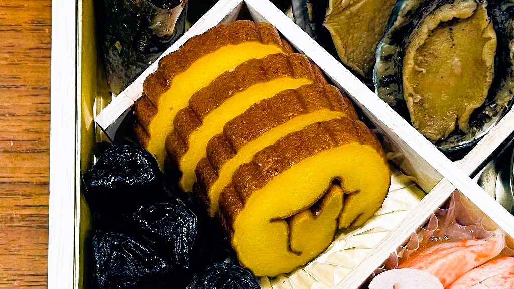 ジャパネットのおせちの伊達巻。