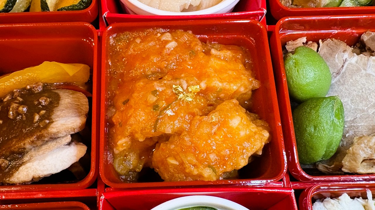 慶華のエビチリ。
