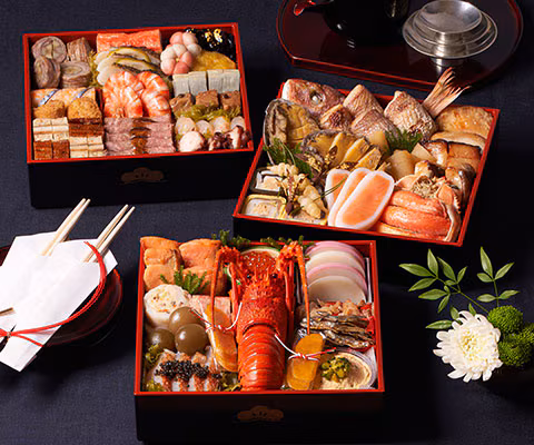 Oisixおせち「絢宝」。