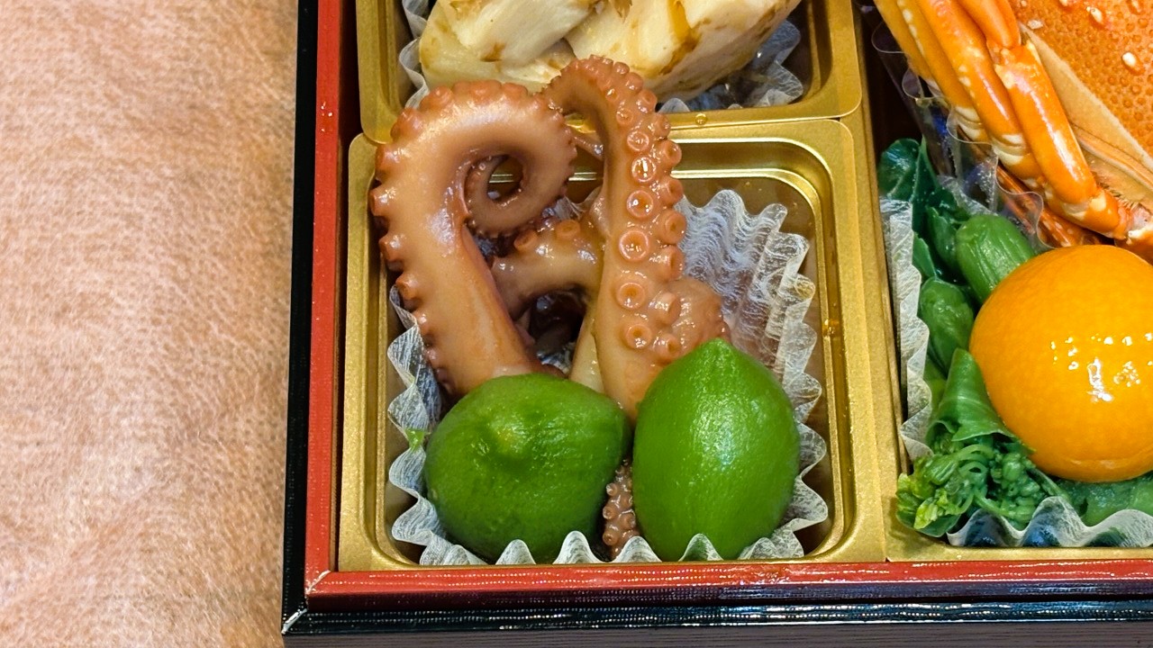 タコと若桃甘露煮