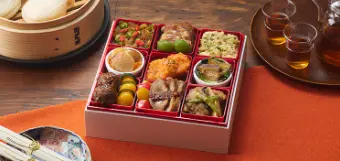 2027年版のオイシックスおせち「慶華」。
