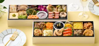 2027年版のオイシックスおせち「朔華」。