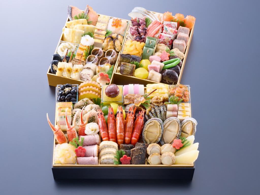 2025年の匠本舗おせちの「珠天箱」。